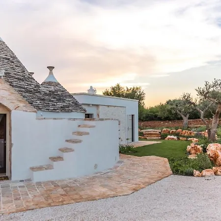 Helloapulia - Trulli Emilie *
